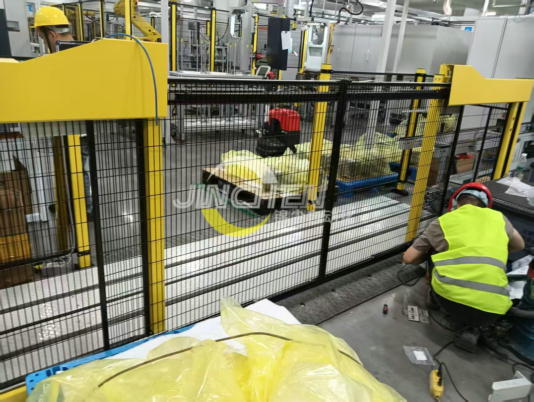 滾筒輸送機，輥筒擺渡線，自動開關(guān)門，輥道輸送機